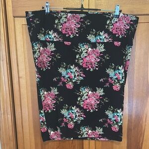 Torrid Pink Blue Floral Pencil Skirt Plus Size 1X EUC Knee‑Length Stretch